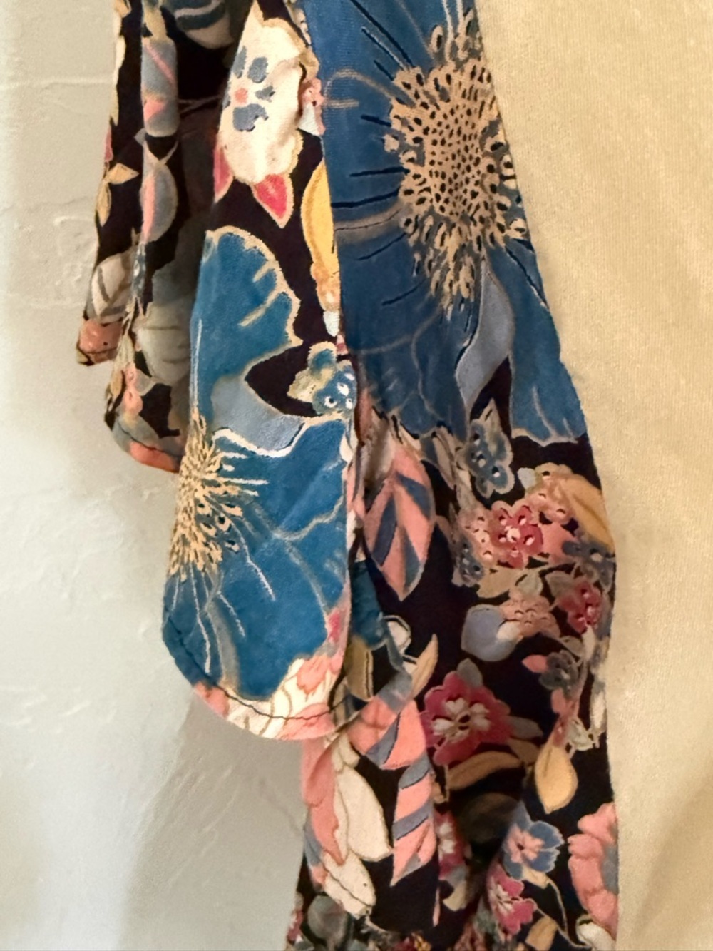 Mixed Media Upcycled Floral Fringe Top Large - Picture 5 of 8
